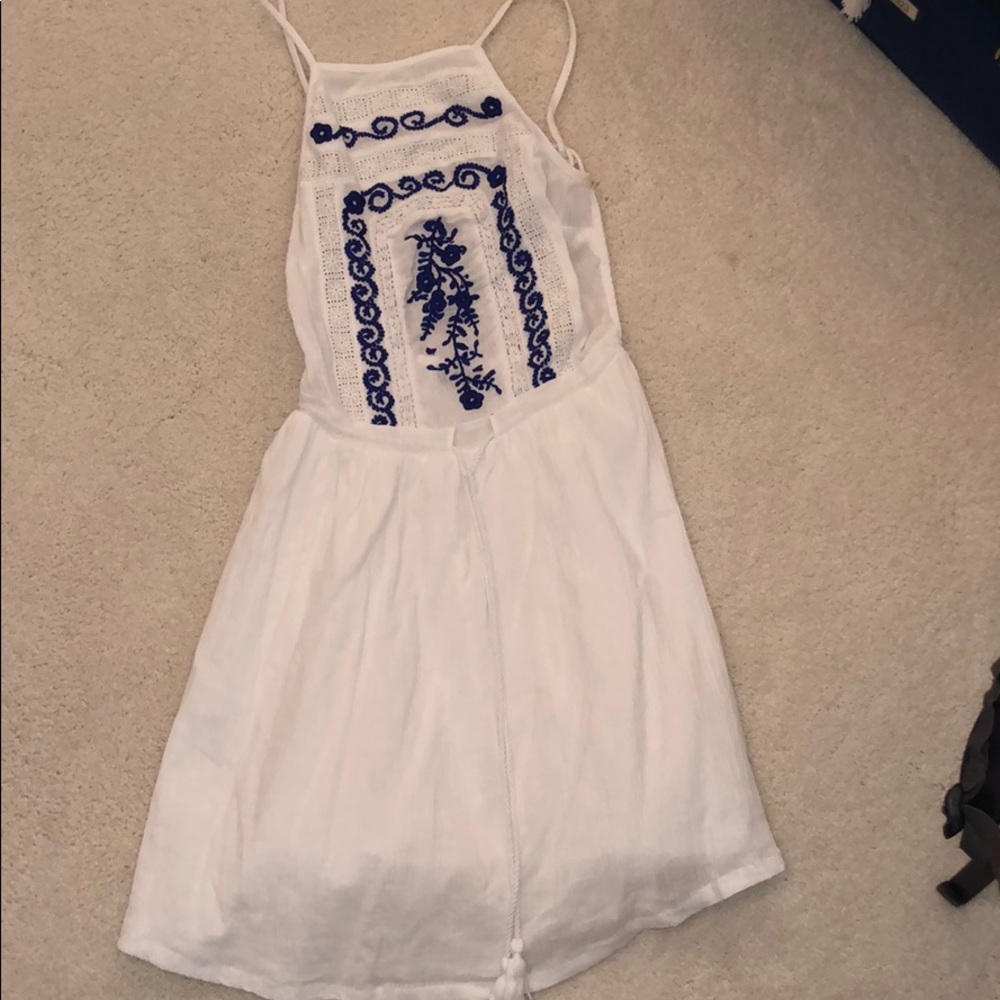 White embroider dress